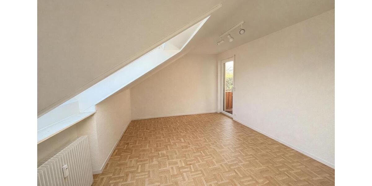 Dachgeschoßwohnung Goldbach - 3 Zimmer, 95 m&sup2;, 295.000&euro; | Angebot:26778916