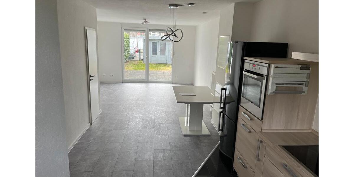Reihenhaus Hanau Lamboy - 3 Zimmer, 81 m&sup2;, 360.000&euro; | Angebot:25054787