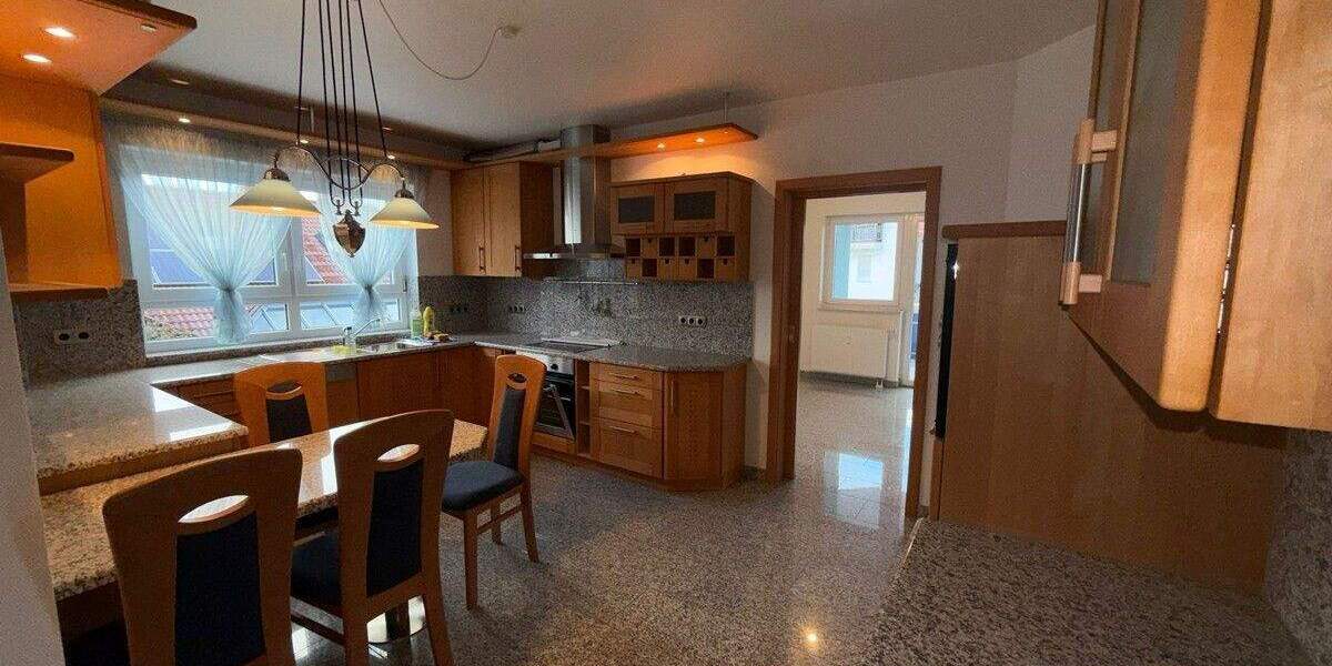 Etagenwohnung Speyer West - 4 Zimmer, 146 m&sup2;, 1.600&euro; | Angebot:24850611