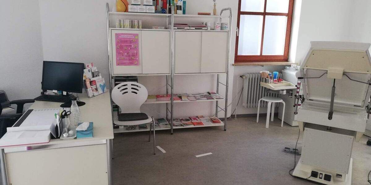 Gewerbeobjekt Weiden in der Oberpfalz Weiden - 9 Zimmer, 242 m&sup2;, 190.000&euro; | Angebot:25663730