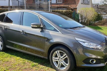 Ford S-Max 87.000 km 16.800 &euro; Ebersbach 73061