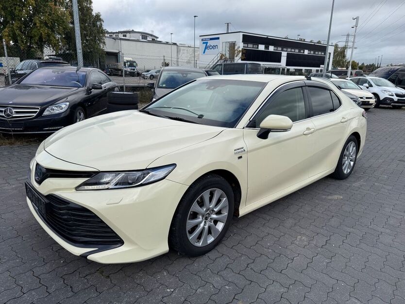 Toyota Camry 306.000 km 14.999 € Hamburg 22525