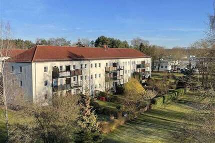 Wohnung Schwerin Gartenstadt - 3 Zimmer, 65 m&sup2;, 481&euro; | Angebot:27333325