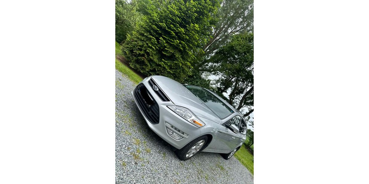Ford Mondeo 205.000 km 2.500 &euro; Lohe-Rickelshof 25746