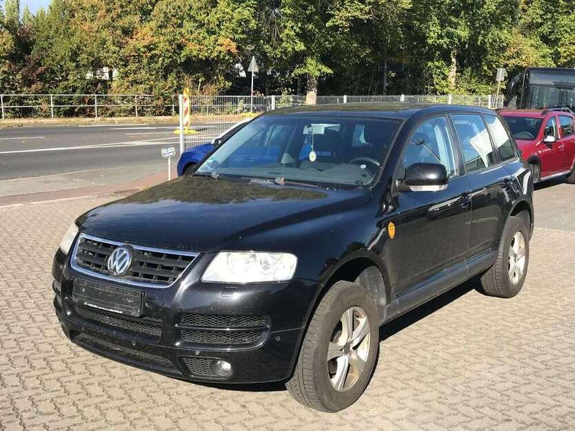 VW Touareg 437.572 km 2.499 € Braunschweig 38110