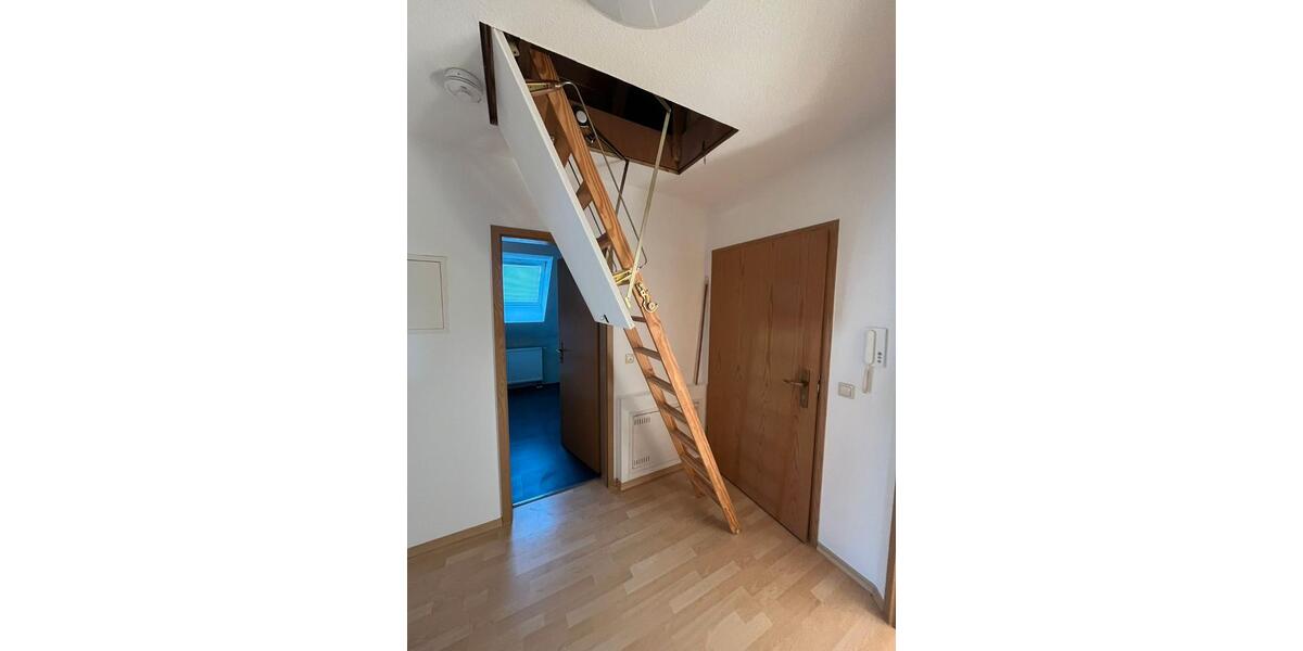 Dachgeschoßwohnung Nattheim - 3 Zimmer, 73 m&sup2;, 790&euro; | Angebot:26062428