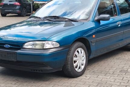 Ford Mondeo 99.738 km 2.999 &euro; Berlin 12349