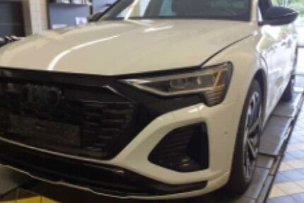 Audi Q8 e-tron 41.950 km 43.890 &euro; Bad Nauheim 61231
