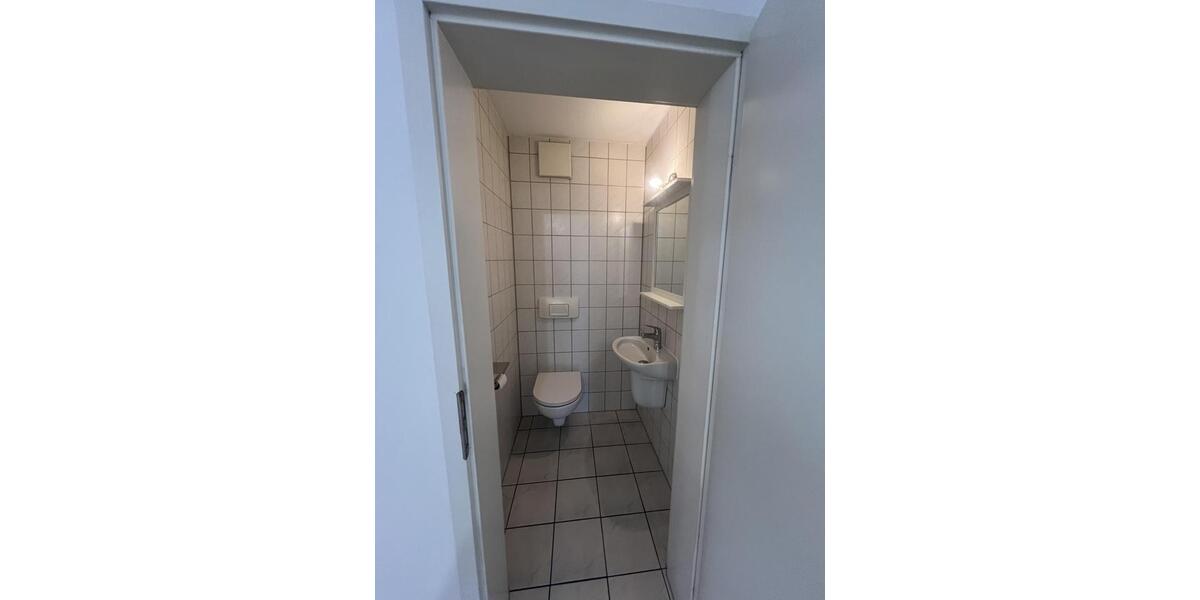 Dachgeschoßwohnung Schorndorf - 2 Zimmer, 75 m&sup2;, 900&euro; | Angebot:26683590