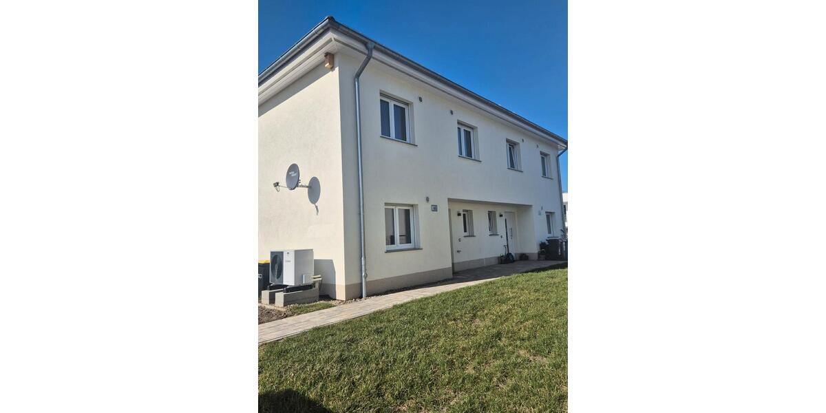 Etagenwohnung Magdeburg Ottersleben - 5 Zimmer, 135 m&sup2;, 1.800&euro; | Angebot:26071819