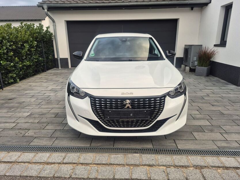 Peugeot 208 17.000 km 15.600 € Dingolfing 84130