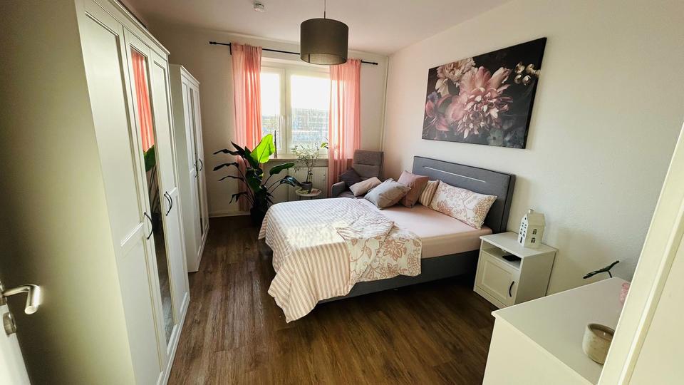 Dachgeschoßwohnung Gera Lusan - 2 Zimmer, 55 m&sup2;, 238&euro; | Angebot:25383259
