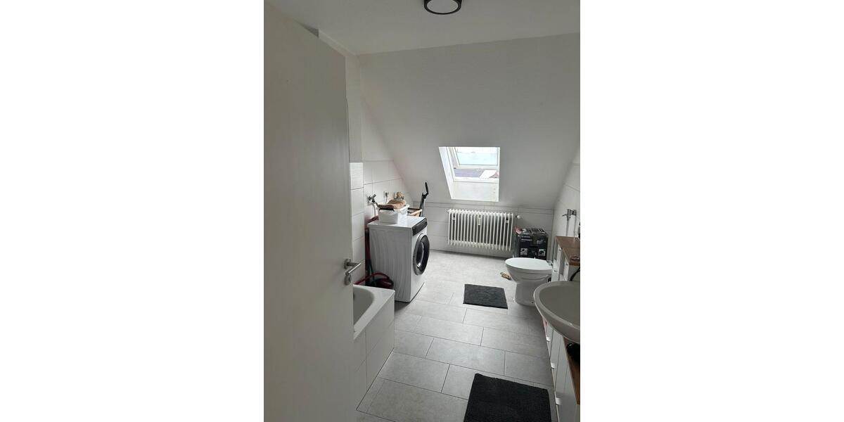 Dachgeschoßwohnung Speyer - 3 Zimmer, 61 m&sup2;, 900&euro; | Angebot:25982038