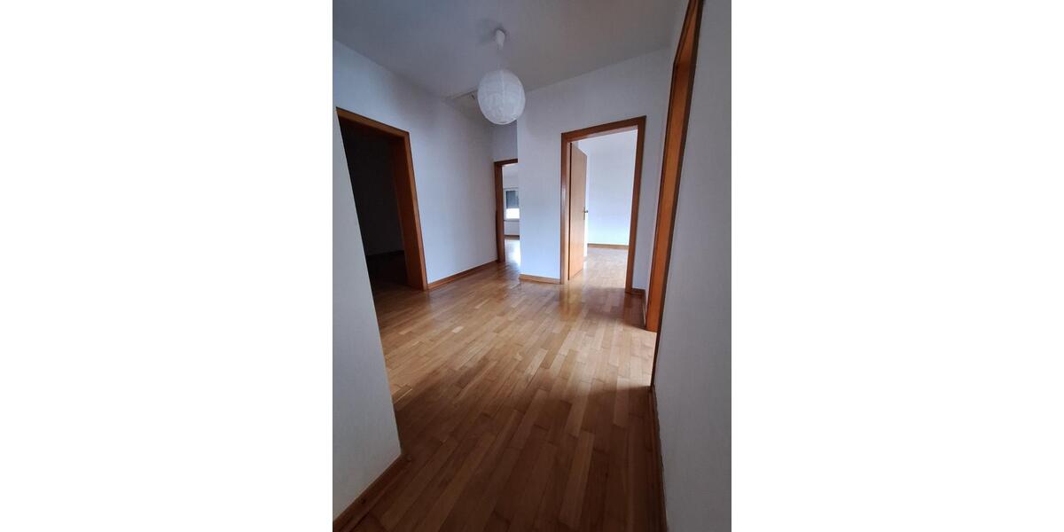 Doppelhaushälfte Mönchengladbach Süd - 3 Zimmer, 145 m&sup2;, 1.300&euro; | Angebot:25290020