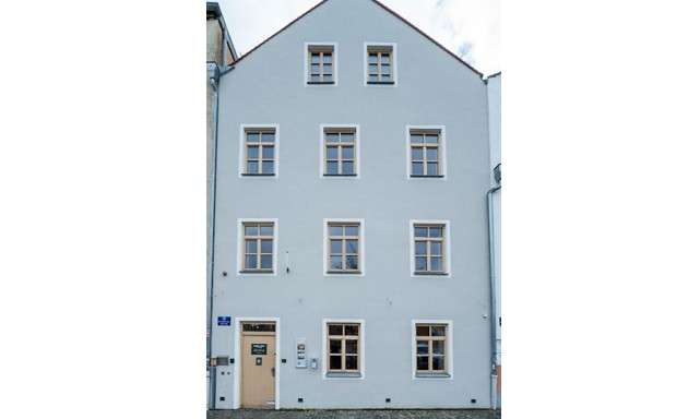 Haus zum Kaufen in Regensburg 2.795.000 € 442 m² 12 zimmer