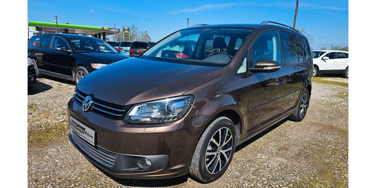 VW Touran 118.754 km 10.780 &euro; Lübben 15907
