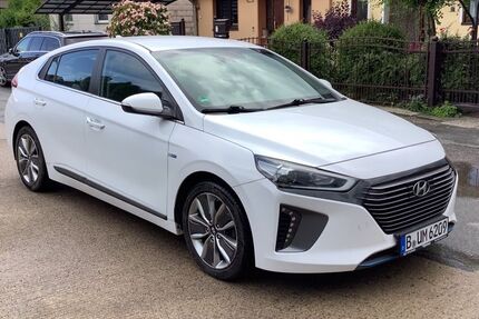 Hyundai IONIQ 124.000 km 11.900 &euro; Berlin 12355