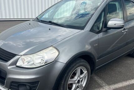 Suzuki SX4 188.000 km 3.190 &euro; Berlin 12057