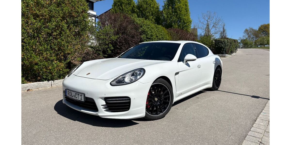 Porsche Panamera 178.600 km 44.990 &euro; München 81675