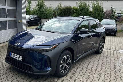 Toyota bZ4X 7.500 km 33.900 € Berlin 13403