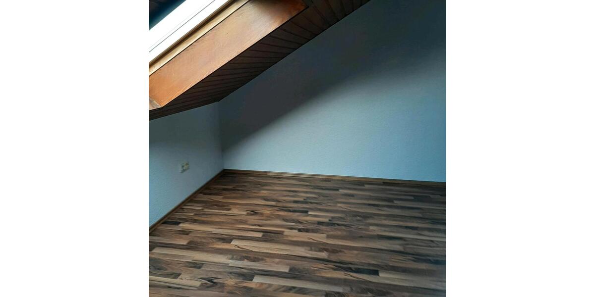 Dachgeschoßwohnung Geldern - 2.5 Zimmer, 57 m&sup2;, 640&euro; | Angebot:24853265