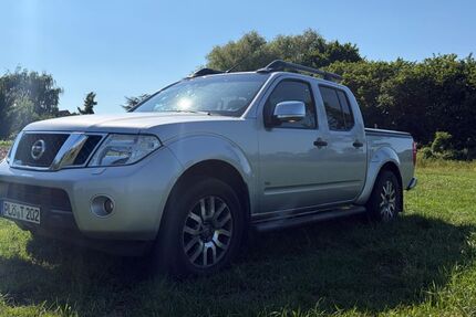 Nissan Navara 263.000 km 9.500 &euro; Fiefbergen 24217