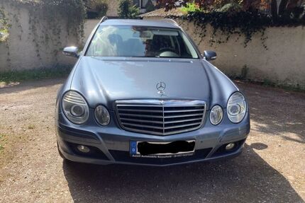 Mercedes 220