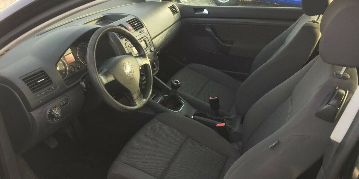 VW Golf Trendline, Klima,el.Fh. 2 Hd.,Tüv 03/28! 200.000 km 2.500 &euro; Himmelkron 95502