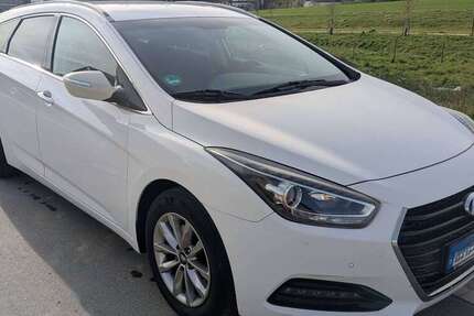 Hyundai i40 138.506 km 8.600 &euro; Marktredwitz, GKSt 95615