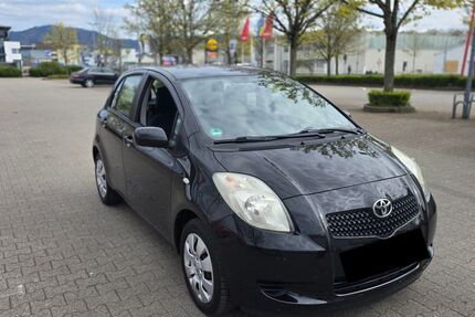 Toyota Yaris 112.000 km 3.250 &euro; Offenburg 77652