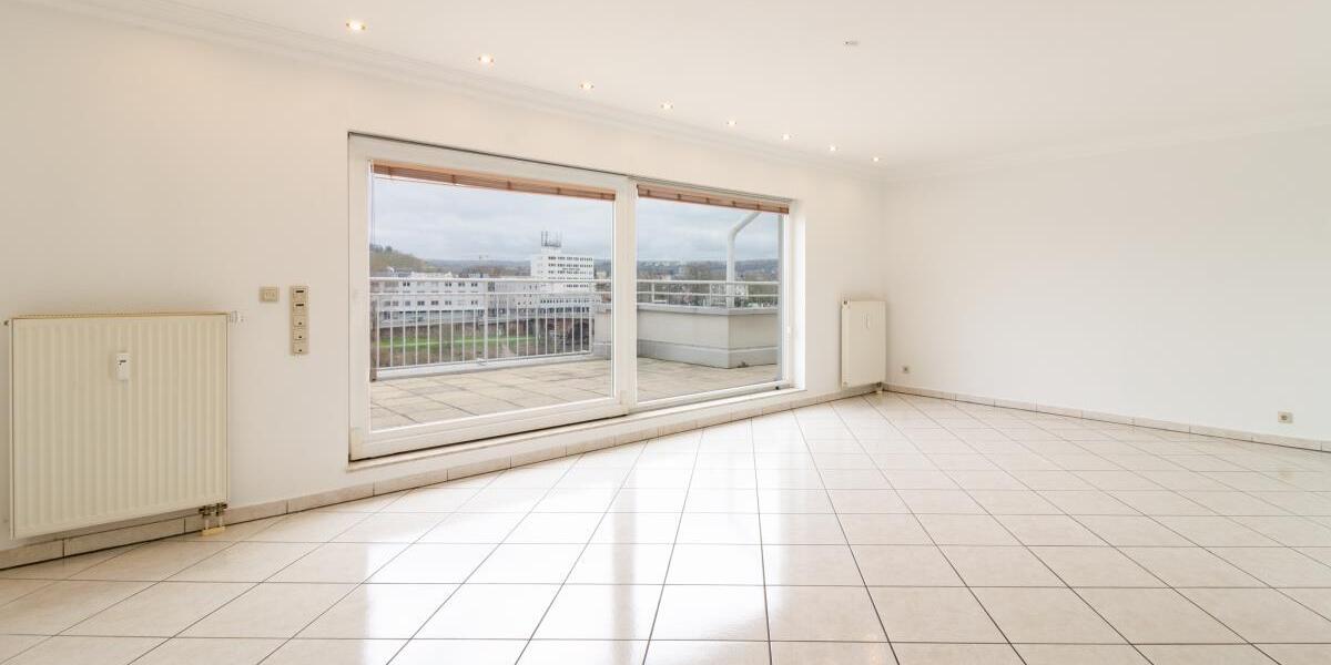 Wohnen mit tollem Moselblick-Attraktive Penthousewohnung mit eigenem Aufzugsausgang an der Mosel - Einfamilienhaus Trier Feyen-Weismark | Angebot:26048722