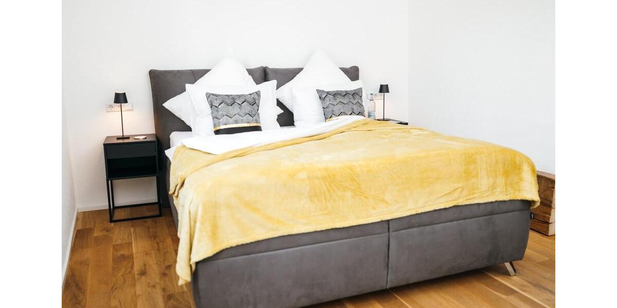 Möbliertes Penthouse mit Dachterrasse in der Altstadt 4 zimmer