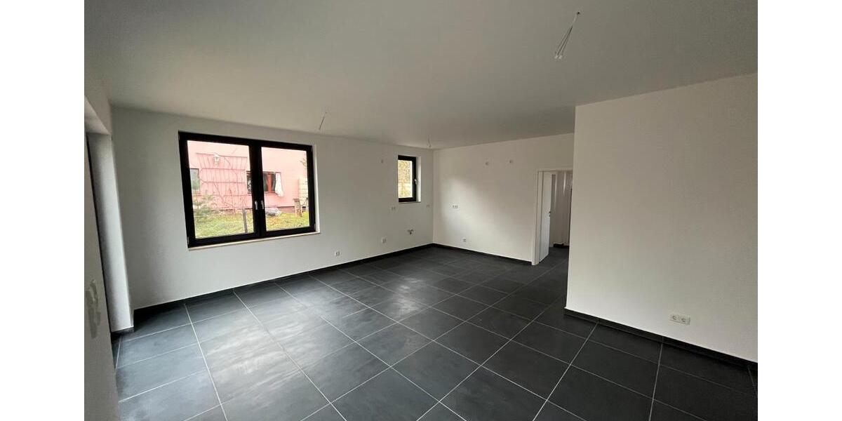 Doppelhaushälfte Falkensee - 5 Zimmer, 140 m&sup2;, 2.500&euro; | Angebot:26270547