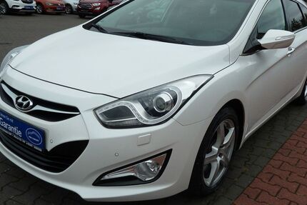 Hyundai i40 106.000 km 8.500 &euro; Hamm 59073