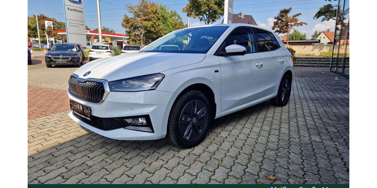 Skoda Fabia 5.000 km 19.990 &euro; Dresden 01099