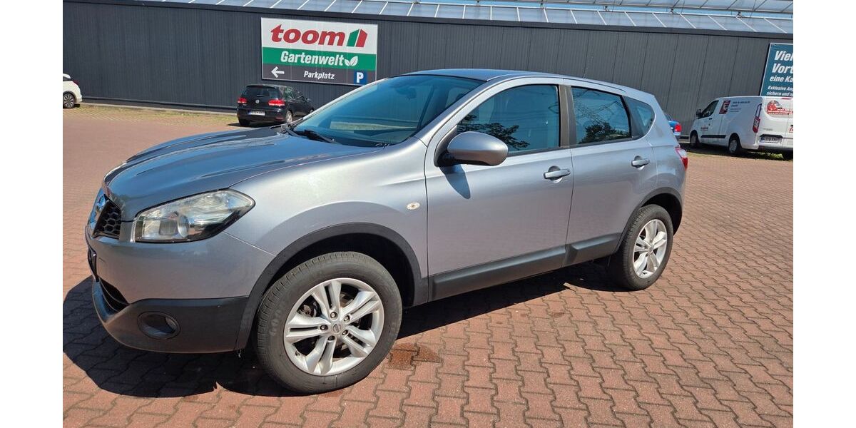 Nissan Qashqai 96.000 km 7.000 &euro; Halle/S. 06132