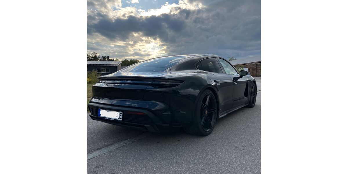 Porsche Taycan 83.000 km 76.100 &euro; Bodenwöhr 92439
