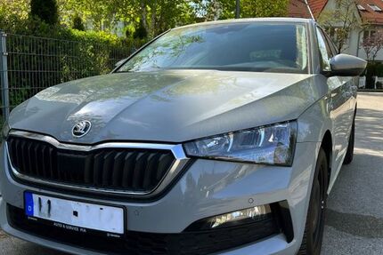 Skoda Scala 52.000 km 16.500 &euro; München 81371