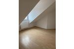 Dachgeschoßwohnung Roding - 4 Zimmer, 135 m&sup2;, 700&euro; | Angebot:25058112
