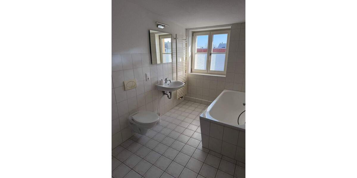 Zimmer Greifswald Innenstadt - 3 Zimmer, 115 m&sup2;, 1.390&euro; | Angebot:25728917