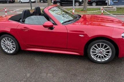 Fiat 124 Spider 20.500 km 17.700 &euro; München 80469