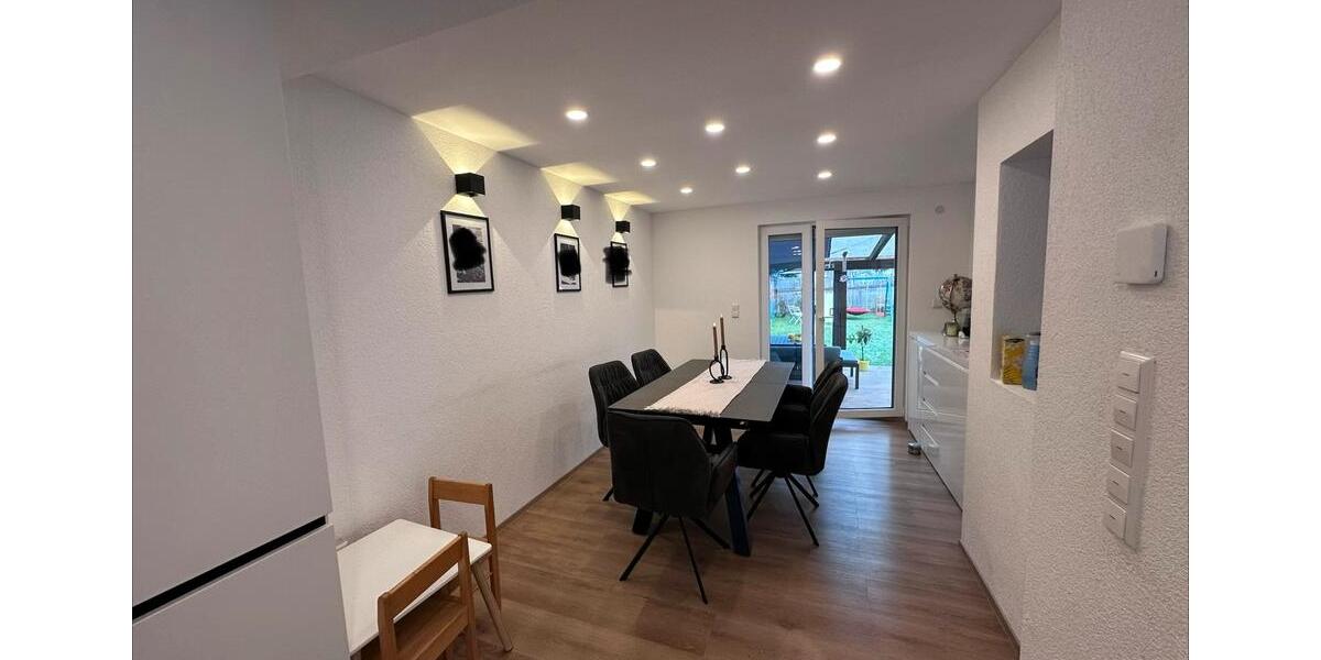 Doppelhaushälfte Villingen-Schwenningen Schwenningen - 4.5 Zimmer, 125 m&sup2;, 415.000&euro; | Angebot:27134730