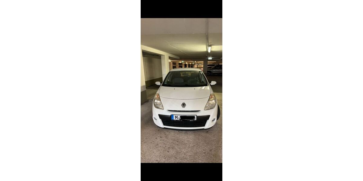 Renault Clio 130.000 km 2.690 &euro; München 80937