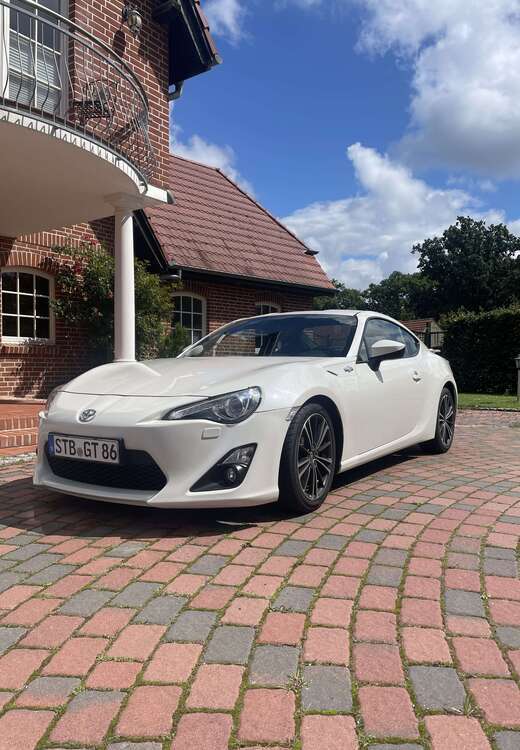 GT86