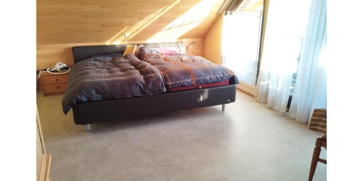 Großzügiges EFH mit ELW, Garten und Mehrfachgaragen 6 zimmer