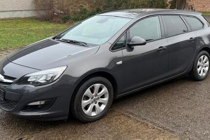 Opel Astra 102.000 km 8.500 &euro; Oderaue 16259
