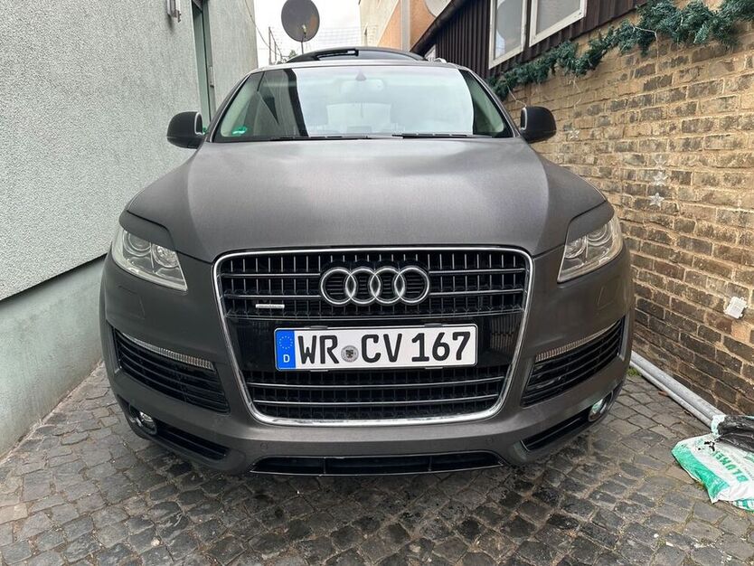 Q7
