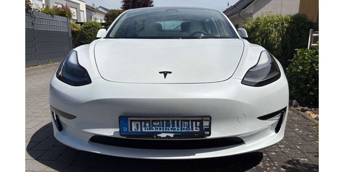 Tesla Model 3 48.300 km 30.900 &euro; Hürth 50354
