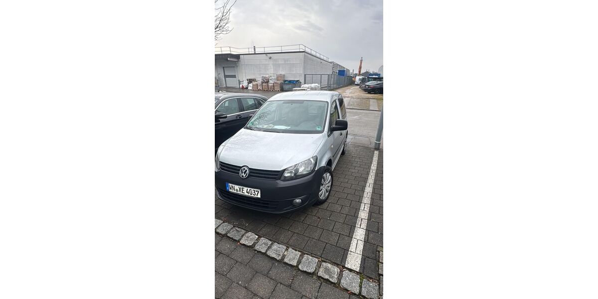 VW Caddy 158.187 km 6.499 &euro; Fellbach 70736