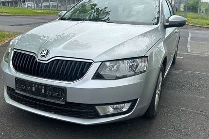 Skoda Octavia 157.000 km 7.999 &euro; Kassel 34123